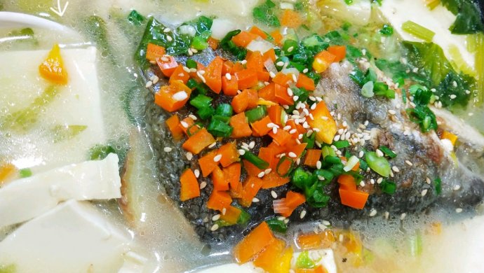 三文鱼头豆腐汤