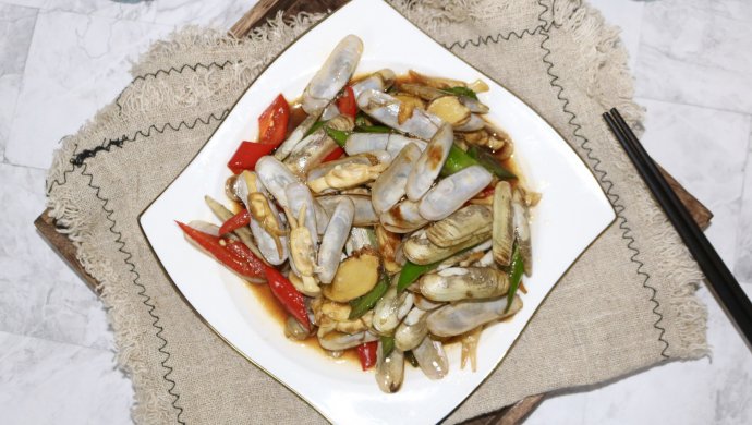 蚝油炒蛏子