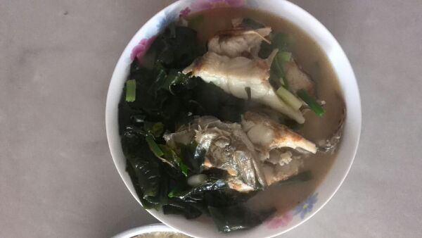 裙带菜烧桂花鱼