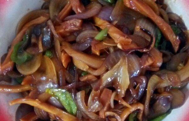 洋葱炒鱿鱼干