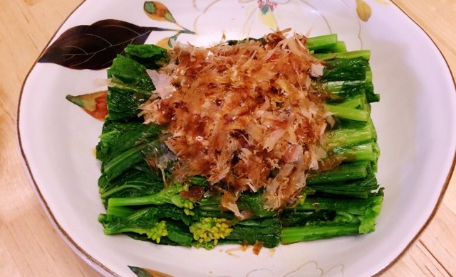 日式小菜“柴鱼片拌油菜花”