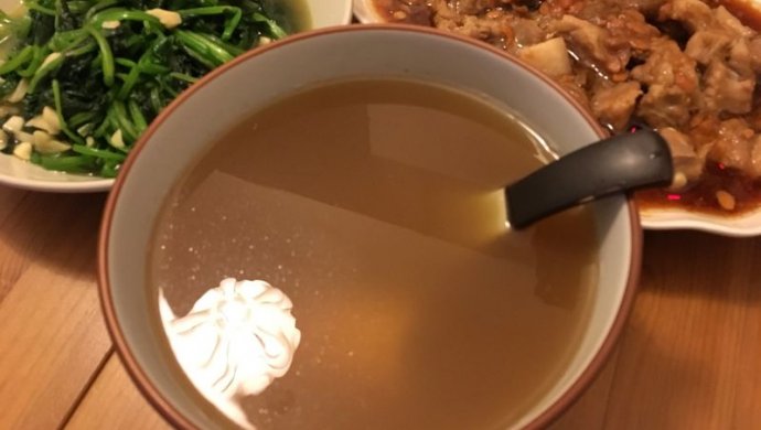 螺肉淮山莲子瘦肉汤（广东汤）
