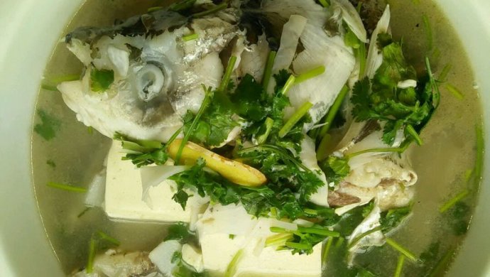 胖头鱼豆腐汤