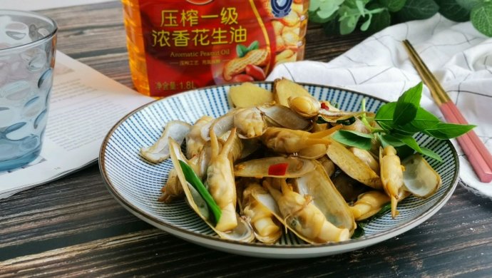 金牌葱姜巧烹蛏