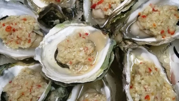 蒜蓉蒸生蚝