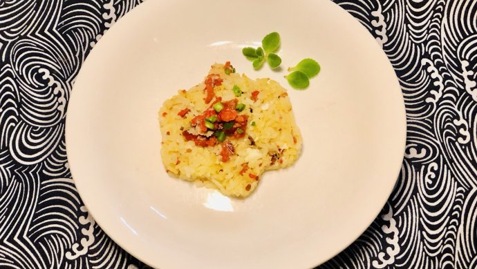 满盘尽是黄金膏~蟹黄炒饭
