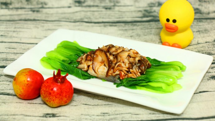 油菜香菇蒸鳕鱼   宝宝餐单
