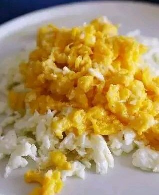 塞螃蟹(用鸡蛋给孩子做出螃蟹味)