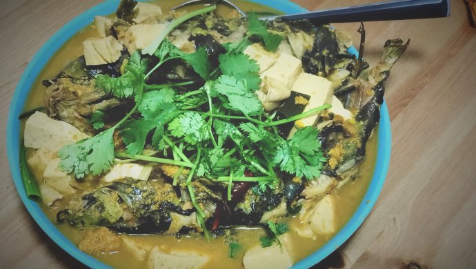 酱烧嘎鱼黄骨鱼炖豆腐