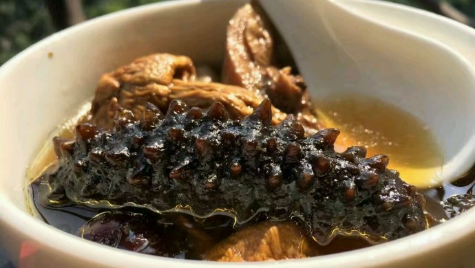 海参炖鸡爪