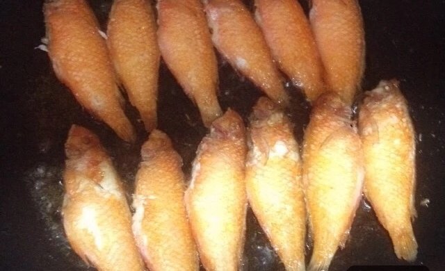 炸马头鱼
