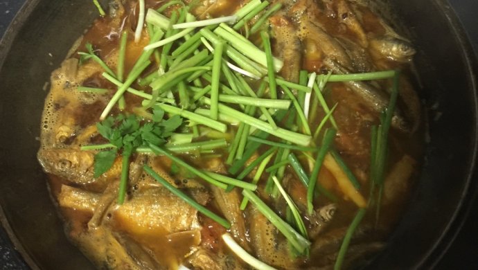 酸汤白条鱼