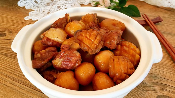 鲍鱼排骨炖小土豆
