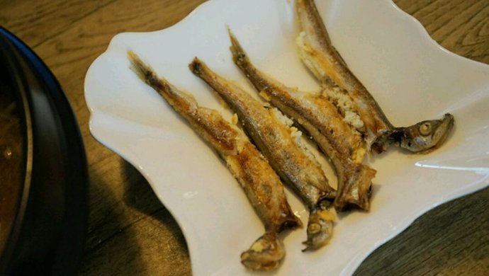盐煎多春鱼