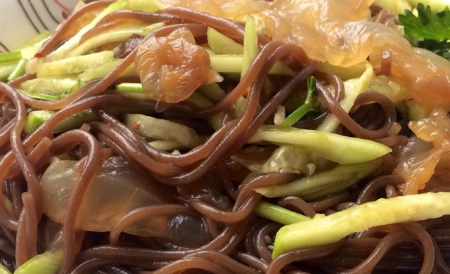 凉拌掘根粉丝