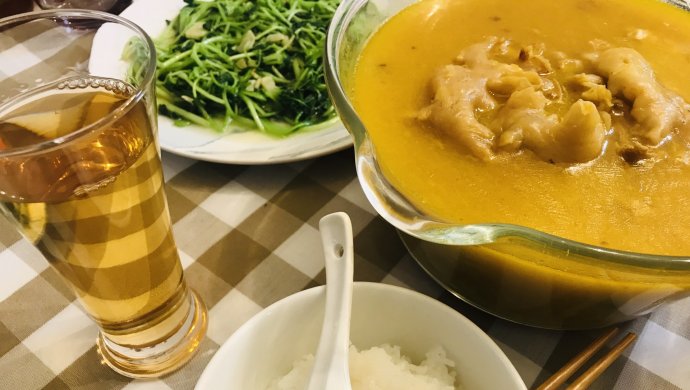 金汤花胶鸡煲