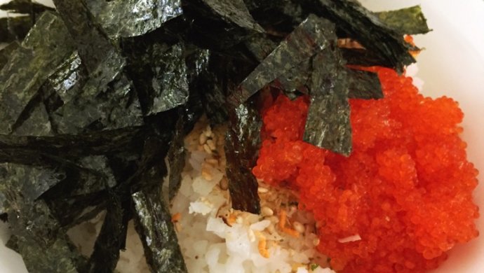 紫菜鱼籽饭