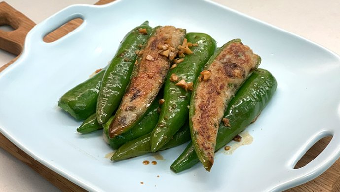 下饭一流！顺德鲮鱼煎酿辣椒