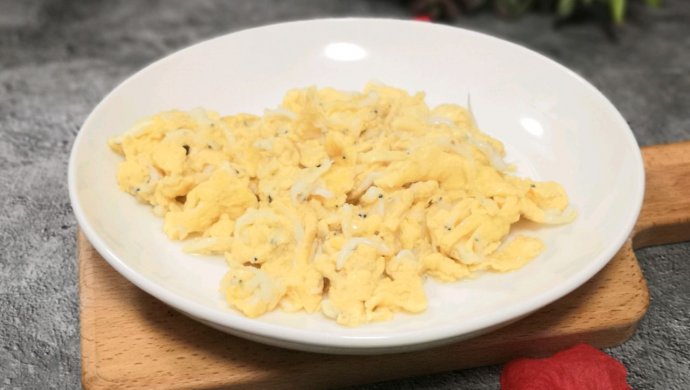 鸡蛋煎银鱼