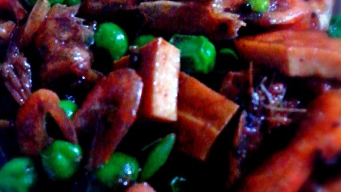 自创干虾豌豆下饭菜