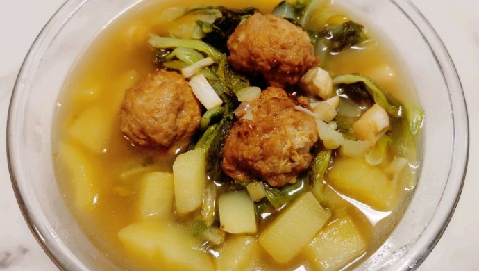 好吃到流口水的炖菜:干贝丸子炖土豆小白菜