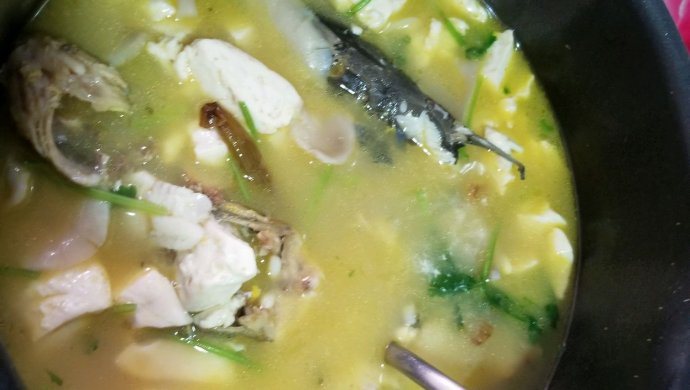 黄骨鱼豆腐蘑菇汤