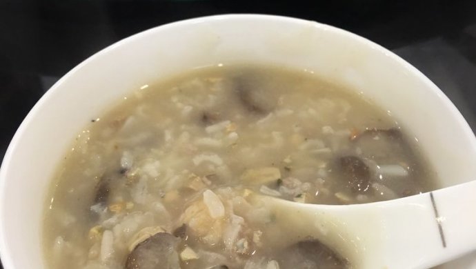 干贝蚝豉墨鱼海参粥