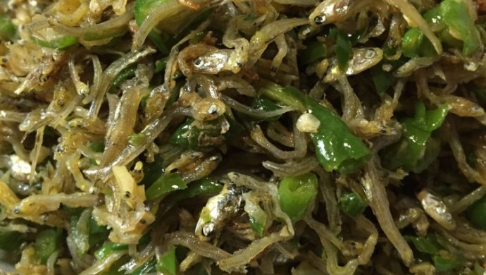 丁香鱼遇上小青椒(配粥的下饭菜)