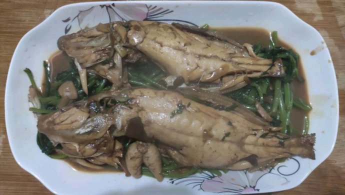 马面鱼烧茼蒿