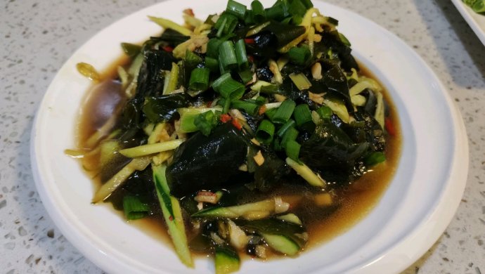 凉拌黄瓜裙带菜