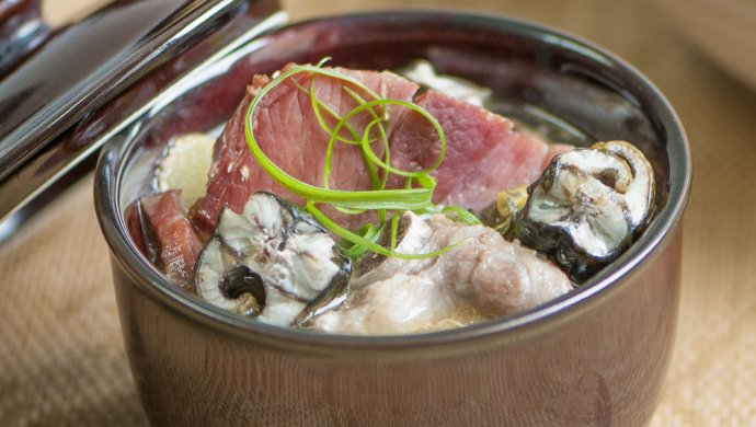 美食厨房之火腿黄鳝排骨汤
