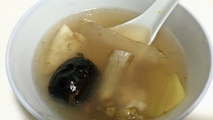 花胶螺肉红枣汤