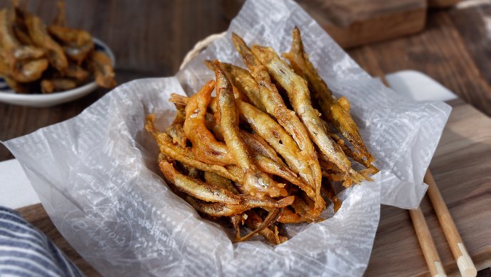 酥炸面条鱼