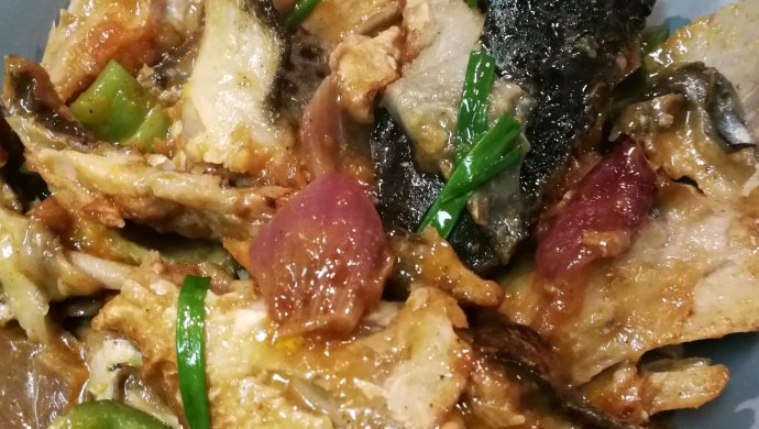 沙茶酱炒三文鱼头
