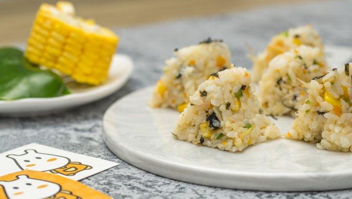 银鱼小饭团