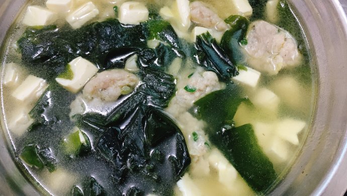 海带豆腐鱼丸汤