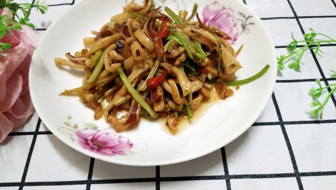 爆炒鱿鱼干