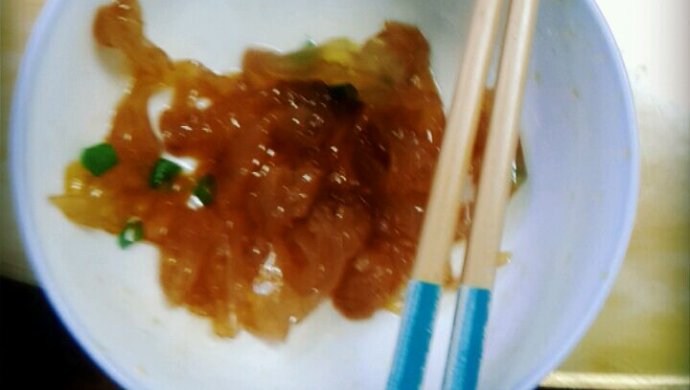 凉拌海蜇