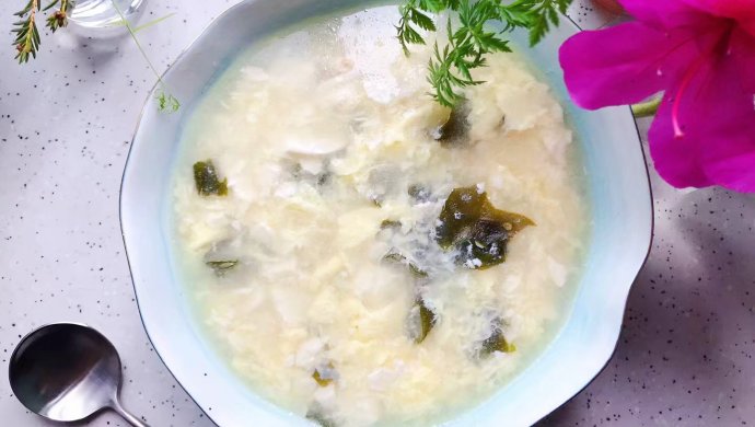 裙带菜豆腐鸡蛋羹