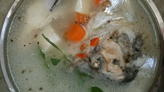 三文鱼头汤