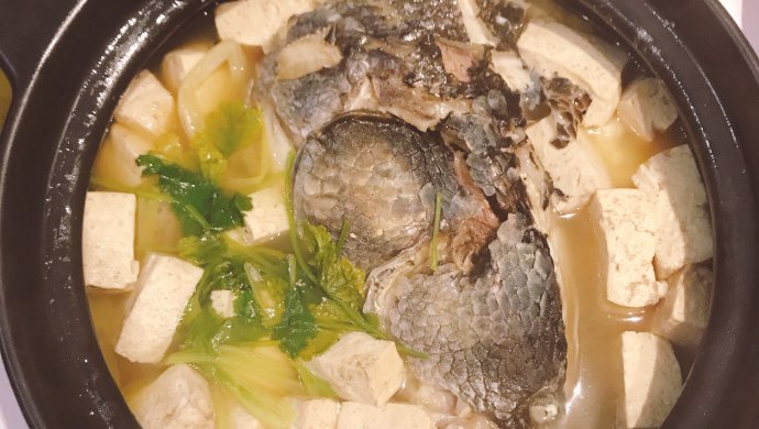 超鲜的黑鱼头炖豆腐