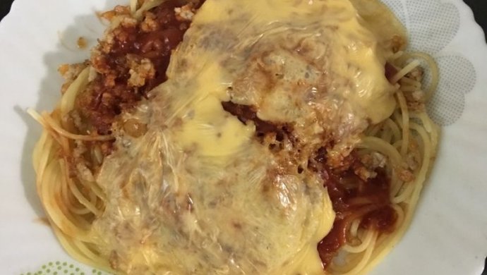 芝士肉酱干虾米?意粉