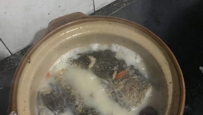 黑鱼汤