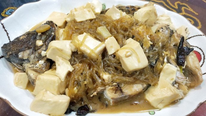 非洲鲫鱼顿豆腐粉丝