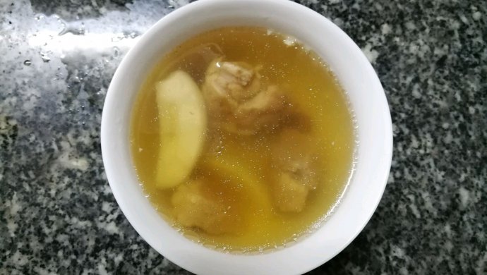 南北杏炖鳄鱼汤
