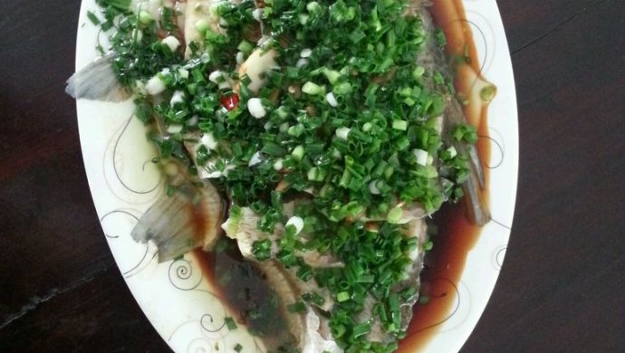 葱油鳊鱼