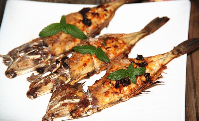 酱烤扒皮鱼