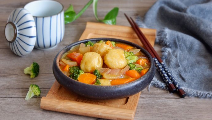 咖喱时蔬鱼丸