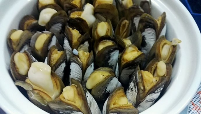 电饭锅蒸海蛏