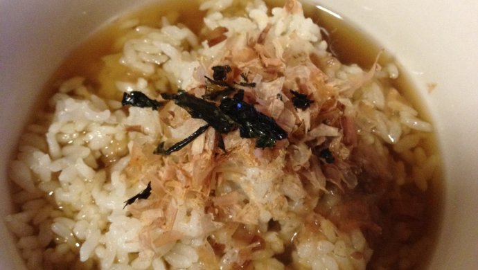 猫饭(柴鱼汤泡饭)